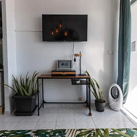 Puerto Rico Corner *