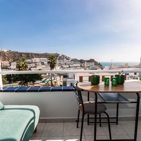 Puerto Rico Corner *